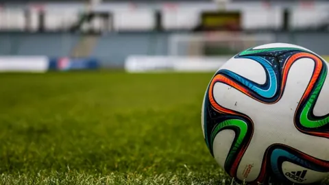 特鲁姆普登顶斯诺克世界排名，丁俊晖排第九